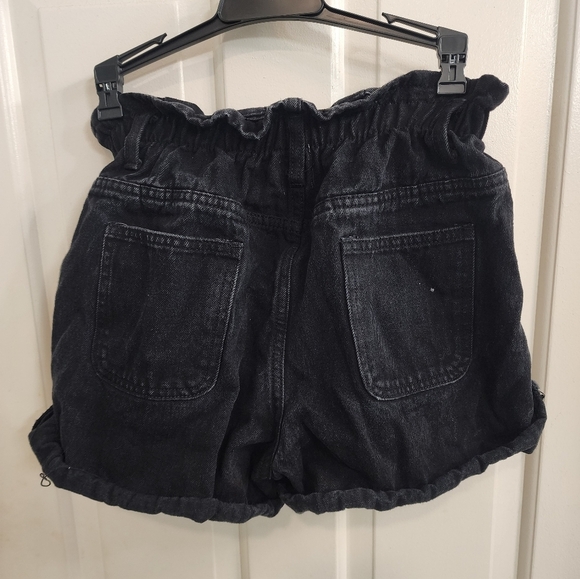 Princess Polly Black Jean Shorts Cinched Waist Size 0 - Picture 4 of 4